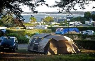 tents in countryside at camping de la cité d'alet